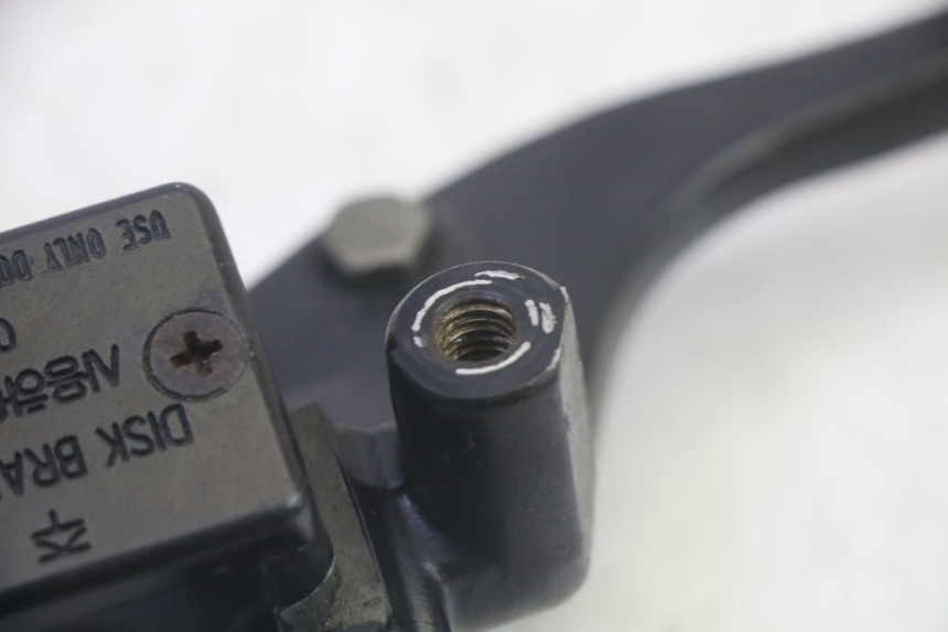 photo de FRONT MASTER CYLINDER DAELIM S1 125 (2007 - 2016) - Zoom on usage condition