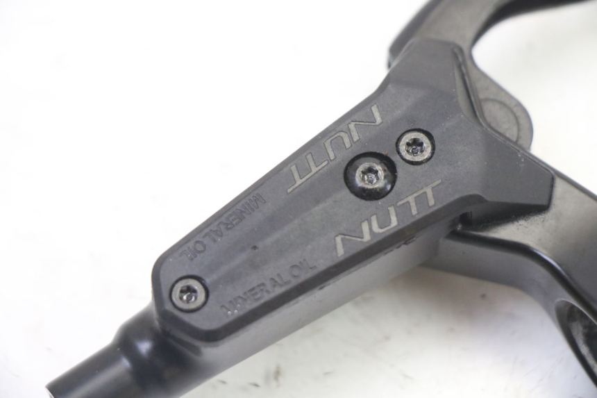 photo de FRONT BRAKE MASTER CYLINDER HERO S10 1 - Alternative perspective