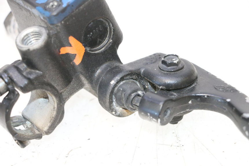 photo de FRONT BRAKE MASTER CYLINDER PEUGEOT SATELIS COMPRESSOR K15 125 (2006 - 2009) - Product overview