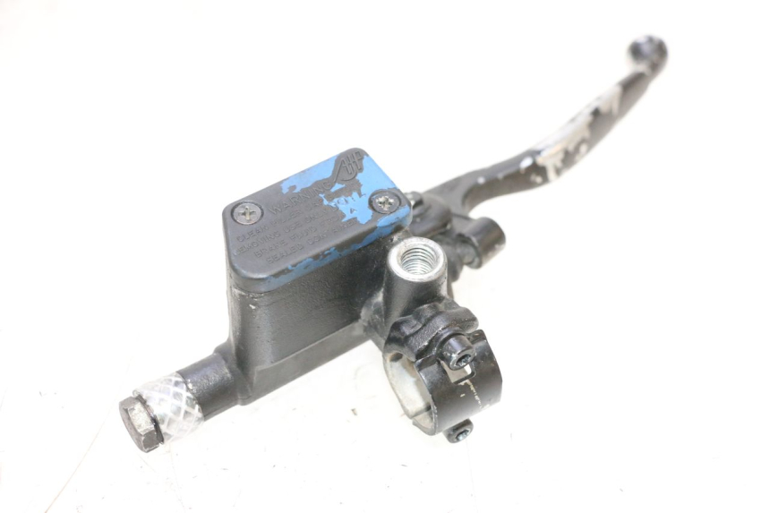 photo de FRONT BRAKE MASTER CYLINDER PEUGEOT SATELIS COMPRESSOR K15 125 (2006 - 2009) - Fixing points details