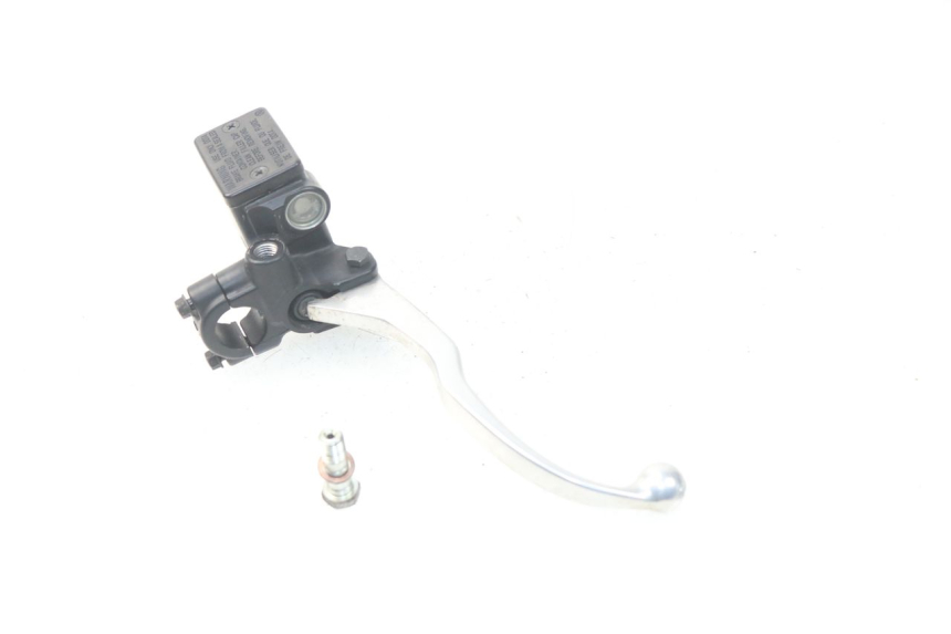 photo de FRONT BRAKE MASTER CYLINDER PEUGEOT SATELIS 500 (2007 - 2013) - Technical close-up