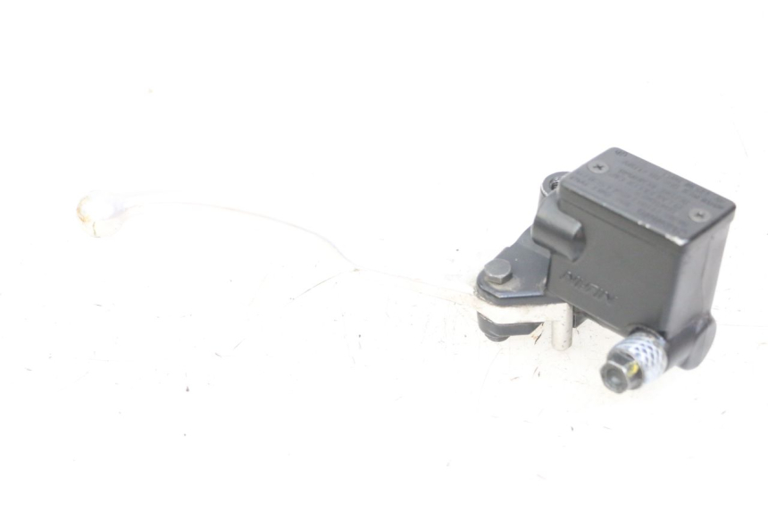 photo de FRONT BRAKE MASTER CYLINDER PEUGEOT SATELIS 125 (2013 - 2018) - Checked used part