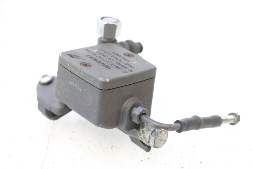 photo de FRONT MASTER CYLINDER PEUGEOT SATELIS 125 (2006 - 2009) - Main view