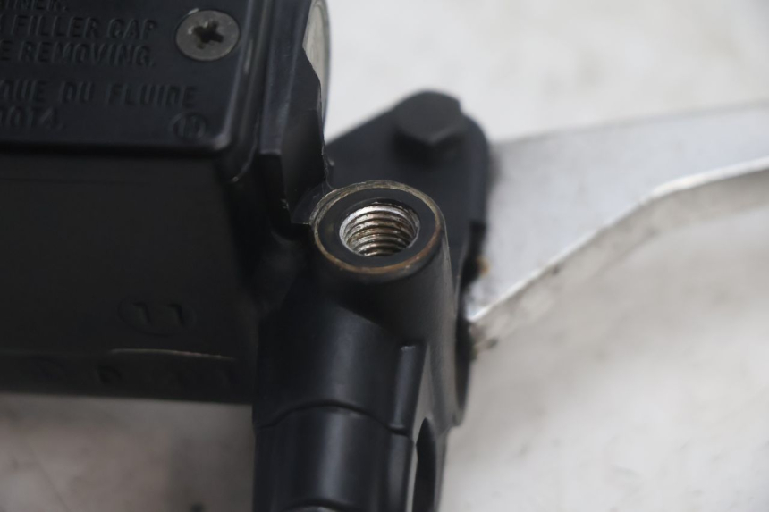 photo de FRONT BRAKE MASTER CYLINDER PEUGEOT SATELIS 125 (2013 - 2018) - Zoom on usage condition