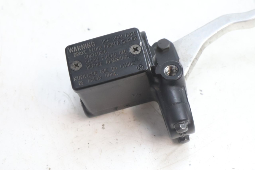 photo de FRONT MASTER CYLINDER PEUGEOT SATELIS 125 (2006 - 2009) - Component detail