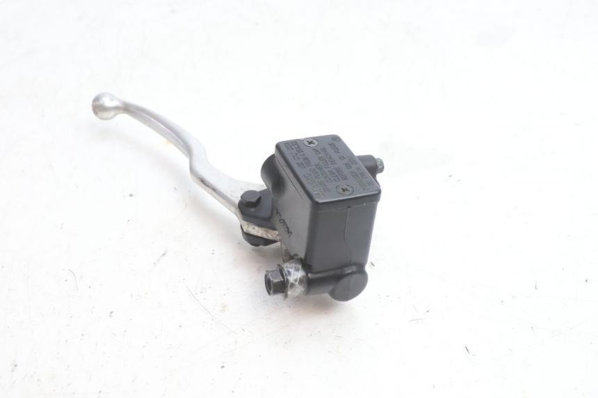 photo de FRONT MASTER CYLINDER PEUGEOT SATELIS 125 (2006 - 2009) - Surface and material condition