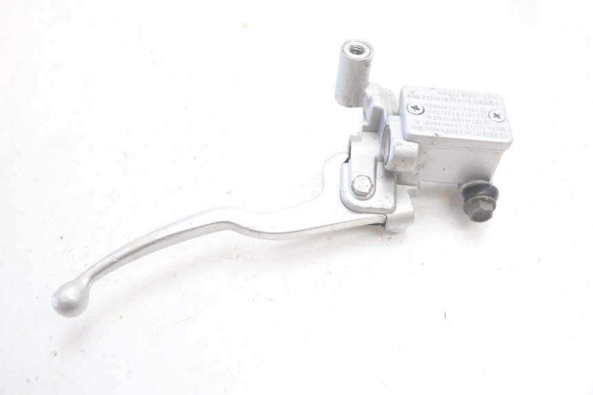 photo de FRONT BRAKE MASTER CYLINDER FYM SCOOTERONE 125 (2006 - 2008) - Technical close-up