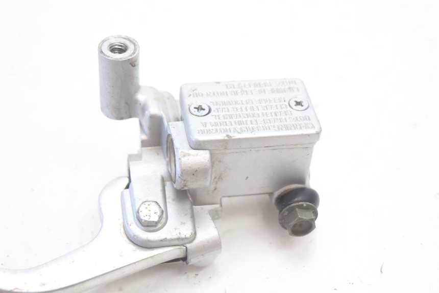 photo de FRONT BRAKE MASTER CYLINDER FYM SCOOTERONE 125 (2006 - 2008) - Fixing points details