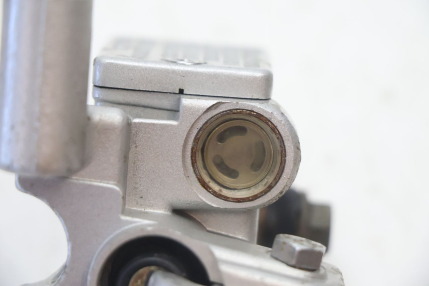 photo de FRONT BRAKE MASTER CYLINDER FYM SCOOTERONE 125 (2006 - 2008) - Surface and material condition