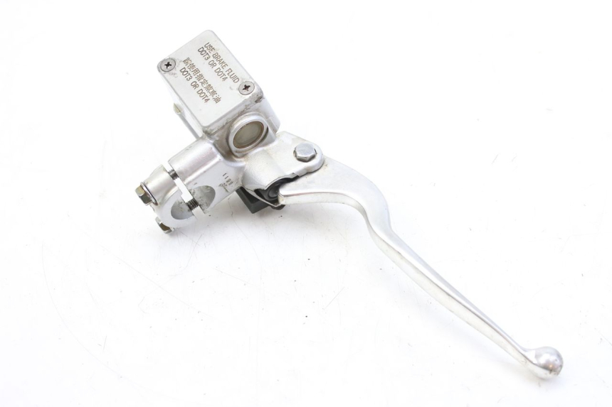 photo de FRONT MASTER CYLINDER KYMCO SENTO 100 (2008 - 2013) - Zoom on usage condition