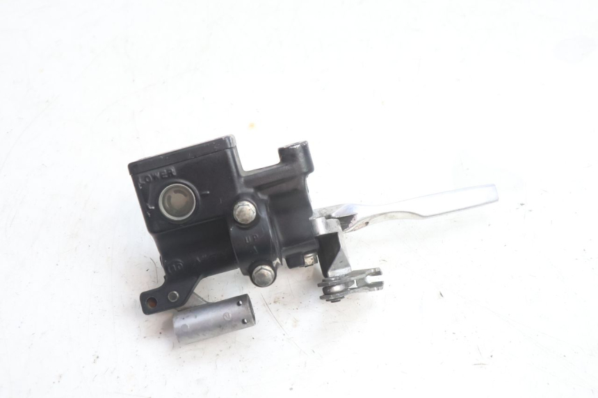 photo de FRONT BRAKE MASTER CYLINDER HONDA SH 125 (2001 - 2003) - Component detail