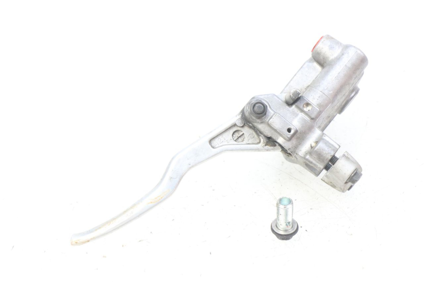 photo de FRONT BRAKE MASTER CYLINDER SUZUKI SIXTEEN 125 (2008 - 2010) - Component detail