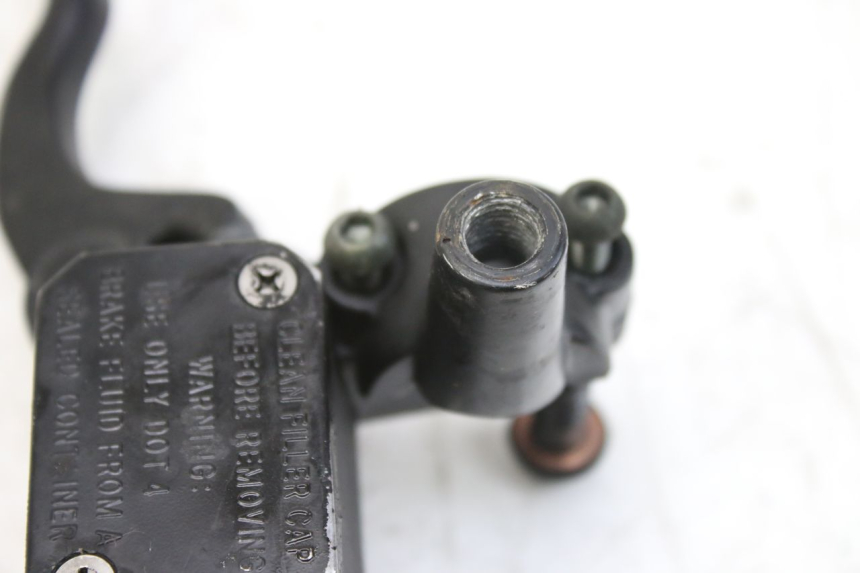 photo de FRONT BRAKE MASTER CYLINDER MBK SKYCRUISER 125 (2010 - 2013) - Technical close-up
