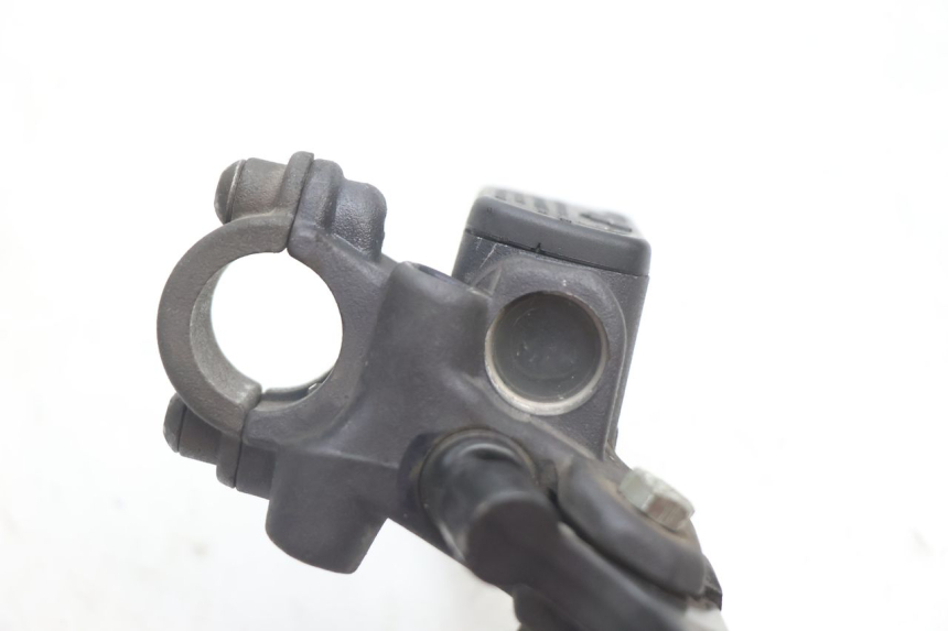 photo de FRONT BRAKE MASTER CYLINDER PEUGEOT SPEEDFIGHT 2 AC 50 (2000 - 2009) - Technical close-up