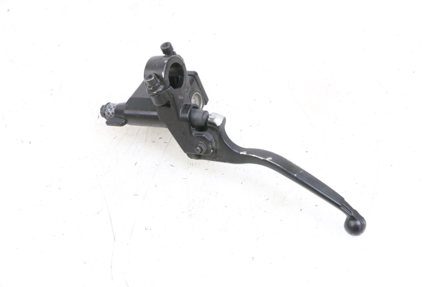 photo de FRONT BRAKE MASTER CYLINDER PEUGEOT SPEEDFIGHT 4 4T EFI 50 (2021 - 2025) - Alternative perspective