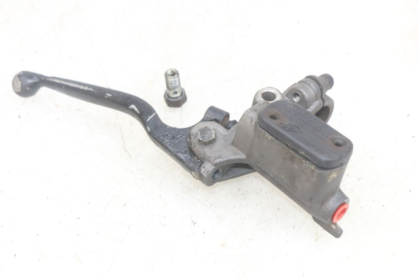 photo de FRONT MASTER CYLINDER PEUGEOT SPEEDFIGHT LC 50 (1996 - 2002) - Alternative perspective