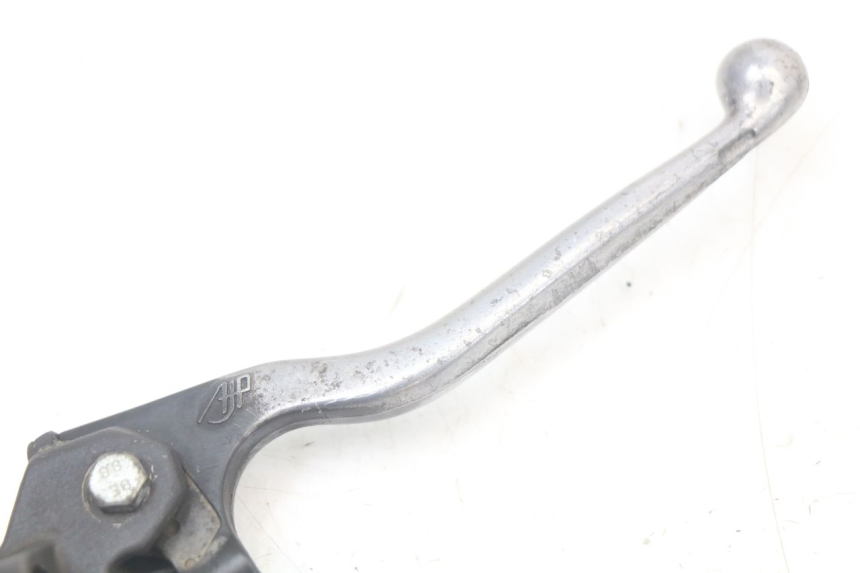 photo de FRONT BRAKE MASTER CYLINDER PEUGEOT SPEEDFIGHT 100 (1997 - 2007) - Zoom on usage condition