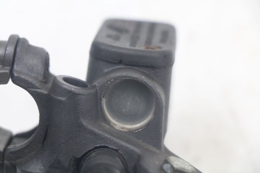 photo de FRONT BRAKE MASTER CYLINDER PEUGEOT SPEEDFIGHT 100 (1997 - 2007) - Product overview