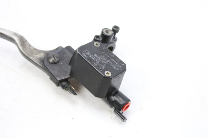 photo de FRONT BRAKE MASTER CYLINDER APRILIA SR R 2T LC 50 (2018 - 2021) - Surface and material condition