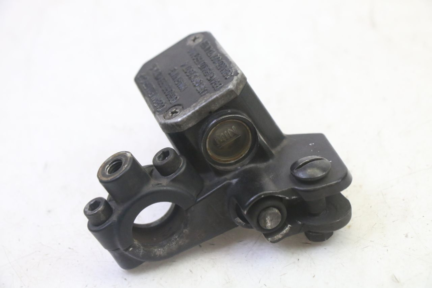 photo de FRONT BRAKE MASTER CYLINDER APRILIA SR R 2T LC 50 (2018 - 2021) - Alternative perspective
