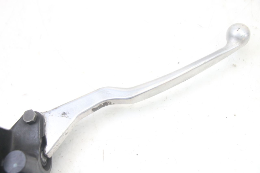 photo de FRONT BRAKE MASTER CYLINDER SUZUKI BURGMAN 125 (2015 - 2017) - Alternative perspective