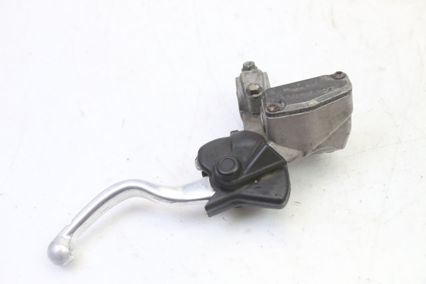 photo de FRONT BRAKE MASTER CYLINDER KTM SX 85 (2013 - 2017) - Alternative perspective