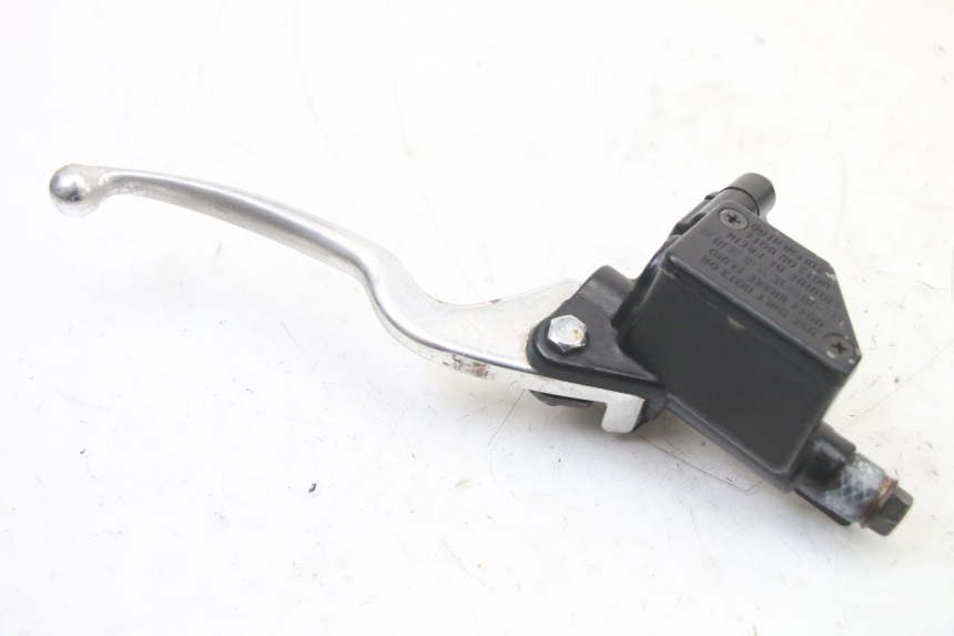 photo de FRONT BRAKE MASTER CYLINDER SYM FIDDLE 3 III 125 (2014 - 2020) - Alternative perspective