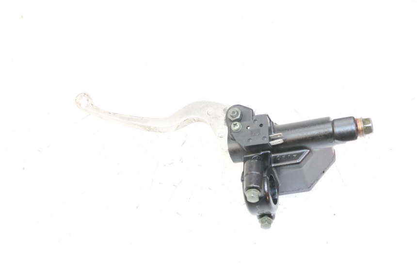 photo de FRONT BRAKE MASTER CYLINDER SYM FIDDLE 3 III 50 (2014 - 2020) - Zoom on usage condition