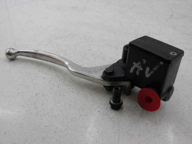 photo de FRONT BRAKE MASTER CYLINDER SYM GTS 125 (2005 - 2008) - Main view