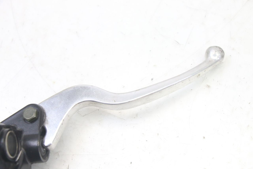 photo de FRONT MASTER CYLINDER SYM ORBIT III 3 4T 50 (2018 - 2021) - Zoom on usage condition