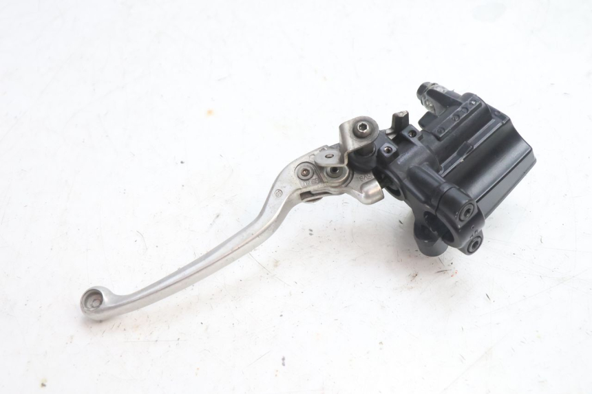 photo de FRONT BRAKE MASTER CYLINDER YAMAHA TDM ABS 900 (2002 - 2014) - Surface and material condition