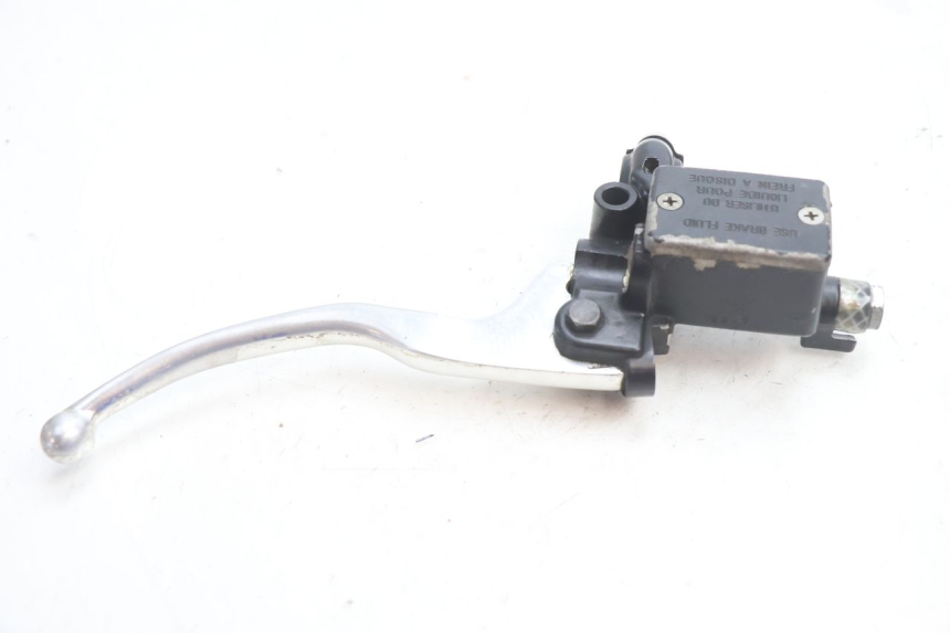 photo de FRONT BRAKE MASTER CYLINDER PEUGEOT TKR TREKKER FURIOUS 50 (2005 - 2014) - Alternative perspective
