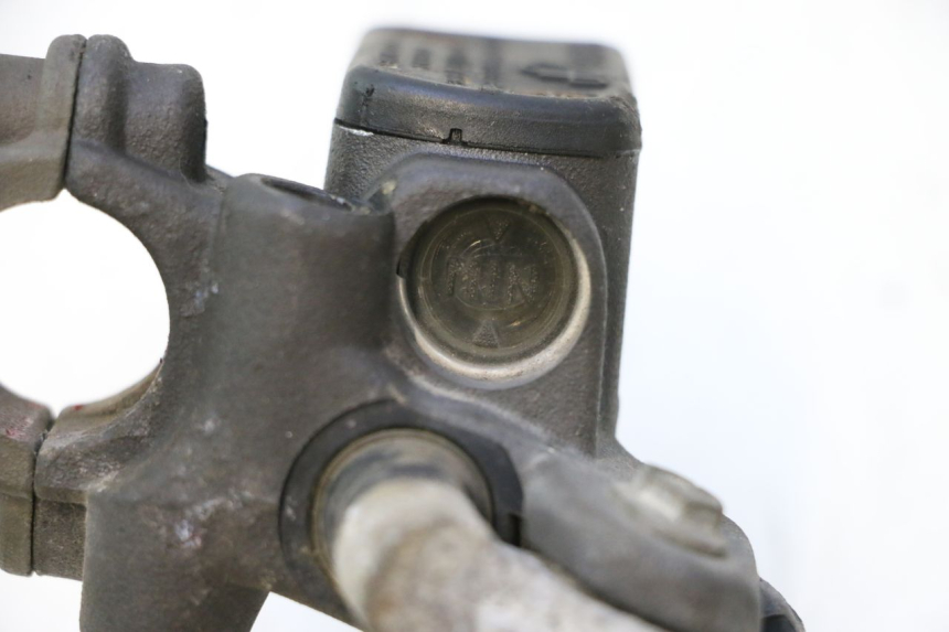 photo de FRONT BRAKE MASTER CYLINDER PEUGEOT TKR TREKKER FURIOUS 50 (2005 - 2014) - Zoom on usage condition