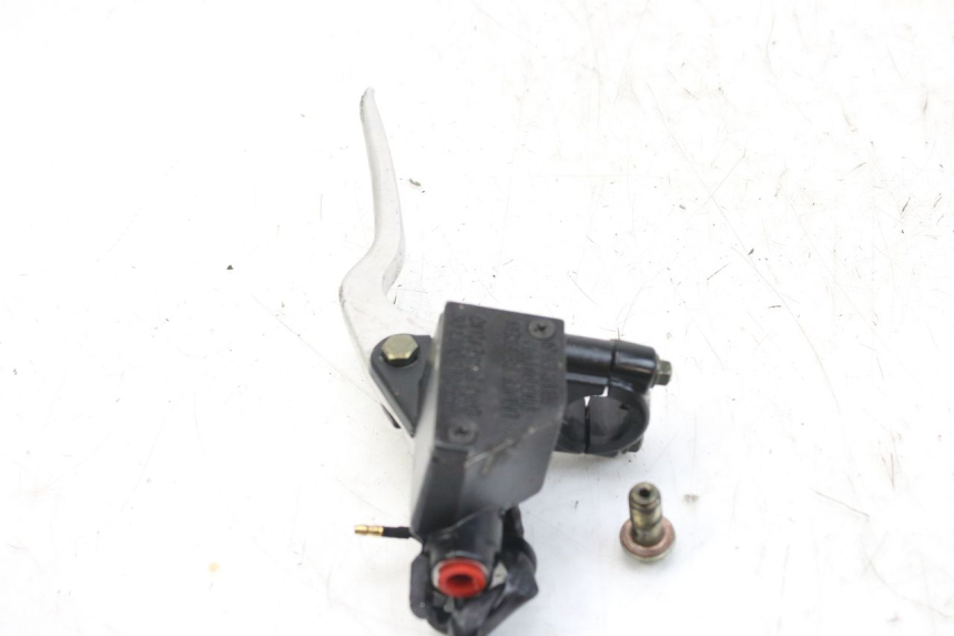 photo de FRONT BRAKE MASTER CYLINDER PEUGEOT TWEET 4T 50 (2010 - 2014) - Product overview