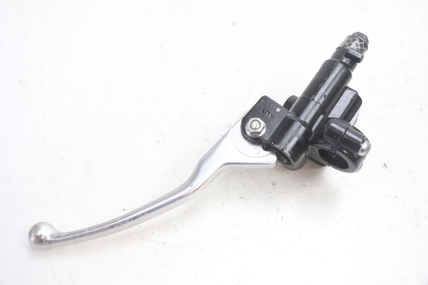 photo de FRONT BRAKE MASTER CYLINDER PIAGGIO TYPHOON 50 (2000 - 2009) - Fixing points details