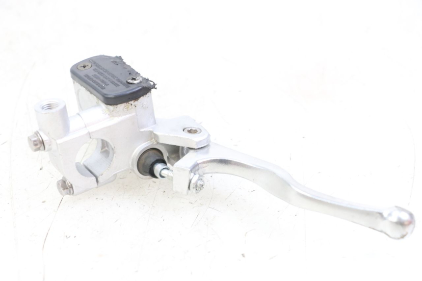 photo de FRONT BRAKE MASTER CYLINDER VENT DERAPAGE 50 (2018 - 2023) - Technical close-up