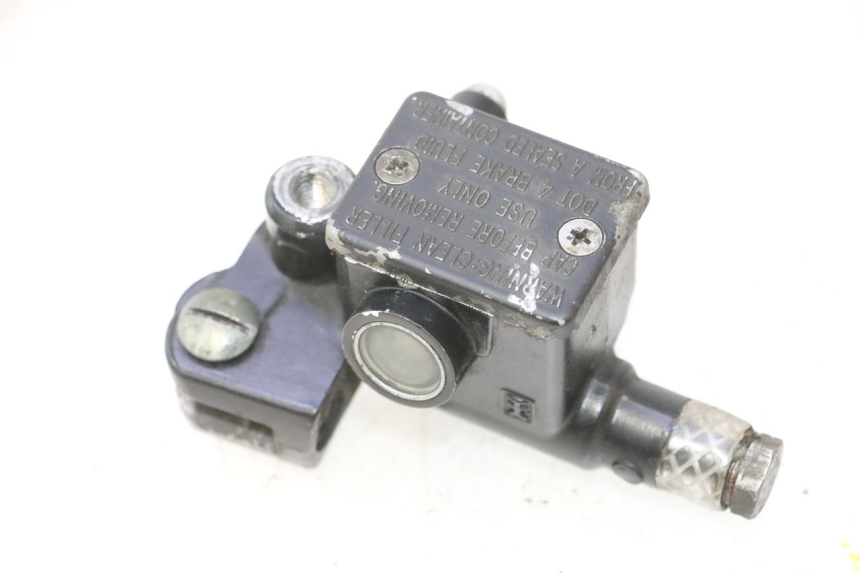 photo de FRONT MASTER CYLINDER PIAGGIO VESPA LX 2T 50 (2005 - 2013) - Main view