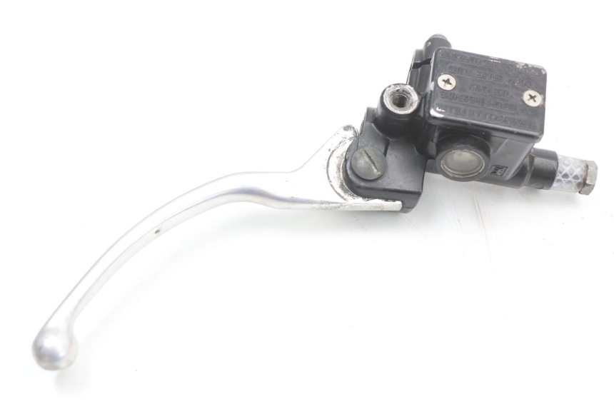photo de FRONT BRAKE MASTER CYLINDER PIAGGIO VESPA S 2T 50 (2007 - 2014) - Alternative perspective