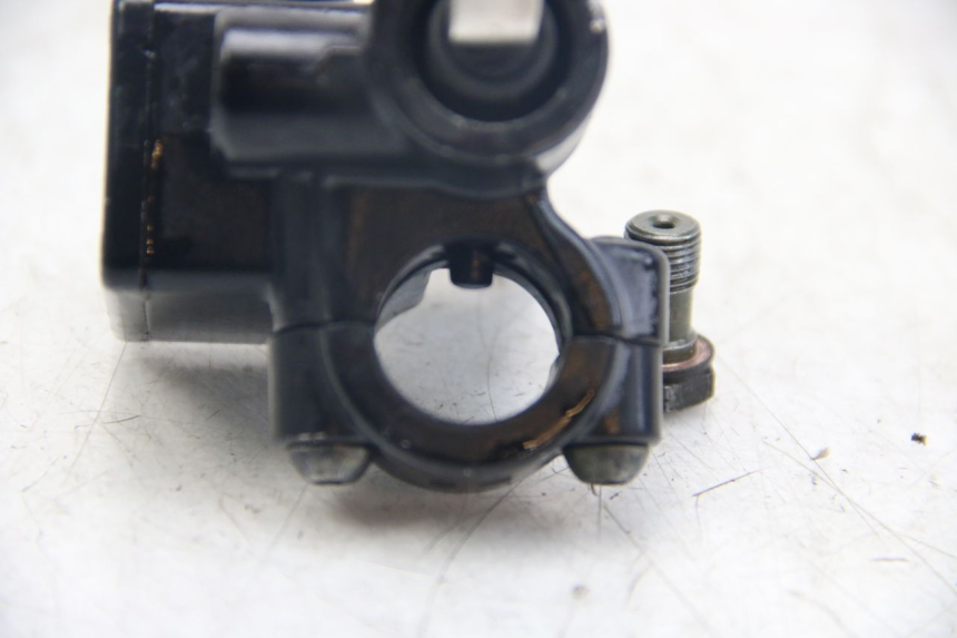 photo de FRONT MASTER CYLINDER PIAGGIO VESPA SPRINT 2T 50 (2014 - 2018) - Fixing points details