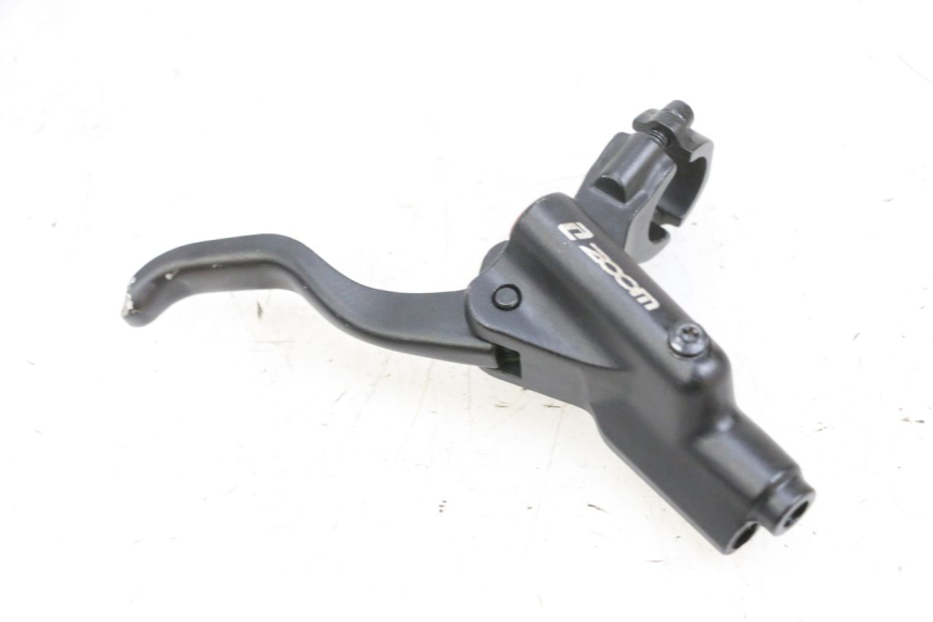 photo de FRONT MASTER CYLINDER DUALTRON VICTOR LIMITED 1 - Product overview
