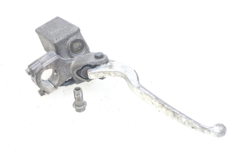 photo de FRONT BRAKE MASTER CYLINDER KYMCO VITALITY 2T 50 (2004 - 2010) - Zoom on usage condition
