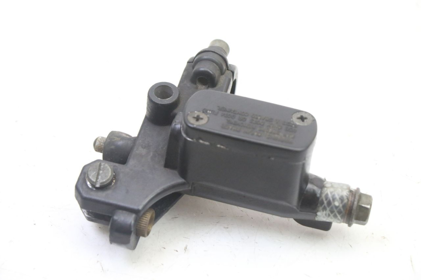 photo de FRONT BRAKE MASTER CYLINDER PEUGEOT VIVACITY NEW 2T 50 (2008 - 2017) - Zoom on usage condition