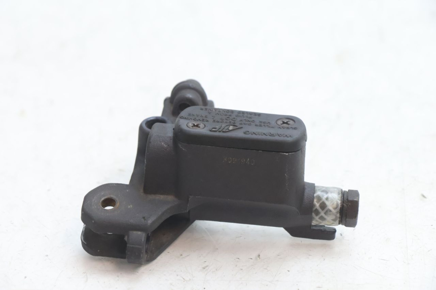 photo de FRONT BRAKE MASTER CYLINDER PEUGEOT VIVACITY 50 (1998 - 2003) - Alternative perspective