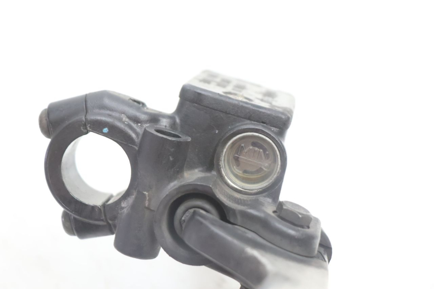 photo de FRONT BRAKE MASTER CYLINDER PEUGEOT VIVACITY 100 (1999 - 2008) - Technical close-up