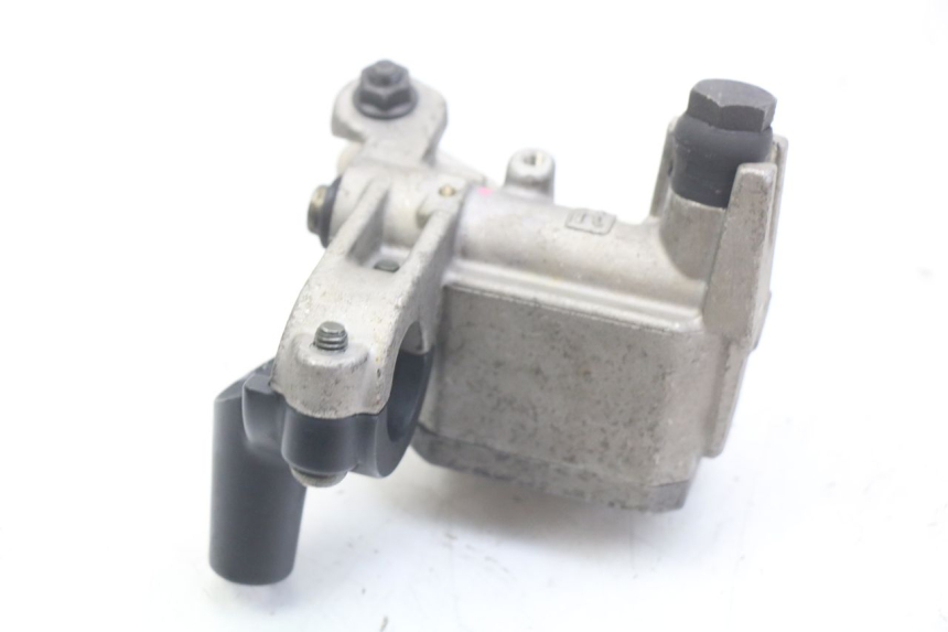 photo de FRONT BRAKE MASTER CYLINDER YAMAHA X-CITY XCITY 125 (2007 - 2013) - Alternative perspective