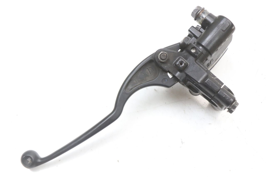 photo de FRONT MASTER CYLINDER YAMAHA XMAX X-MAX ABS 125 (2017 - 2020) - Alternative perspective