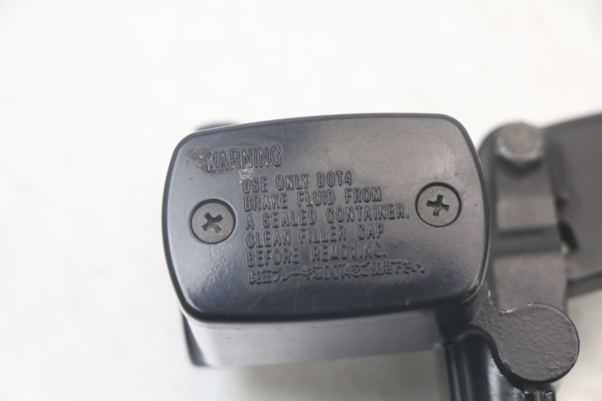 photo de FRONT MASTER CYLINDER YAMAHA XMAX X-MAX ABS 125 (2017 - 2020) - Component detail