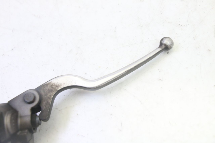 photo de FRONT MASTER CYLINDER YAMAHA X-MAX XMAX 125 (2010 - 2013) - Zoom on usage condition