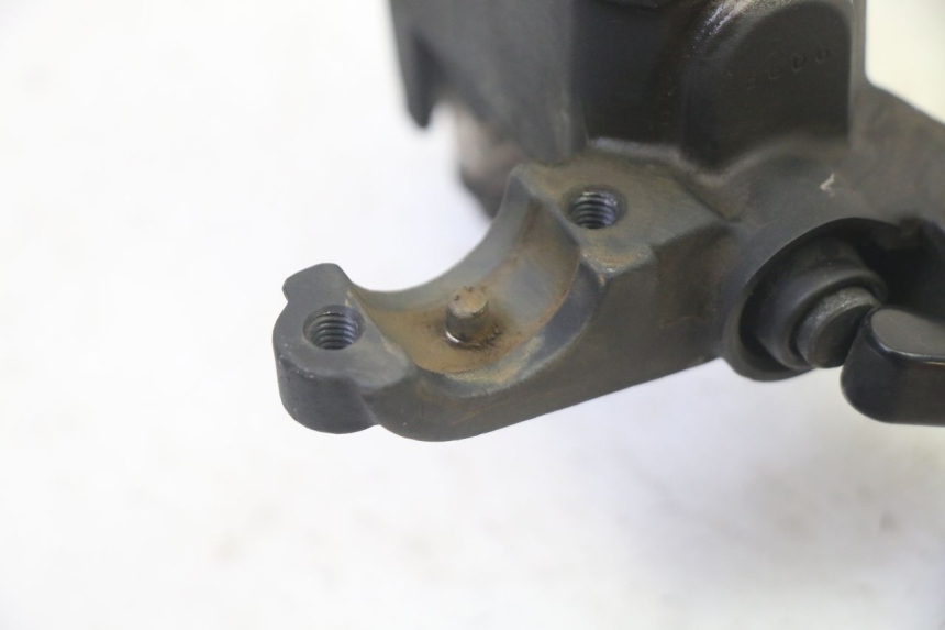 photo de FRONT MASTER CYLINDER YAMAHA X-MAX XMAX 250 (2006 - 2009) - Alternative perspective