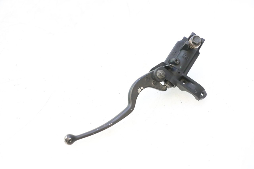photo de FRONT MASTER CYLINDER YAMAHA XMAX X-MAX 125 (2006 - 2009) - Zoom on usage condition